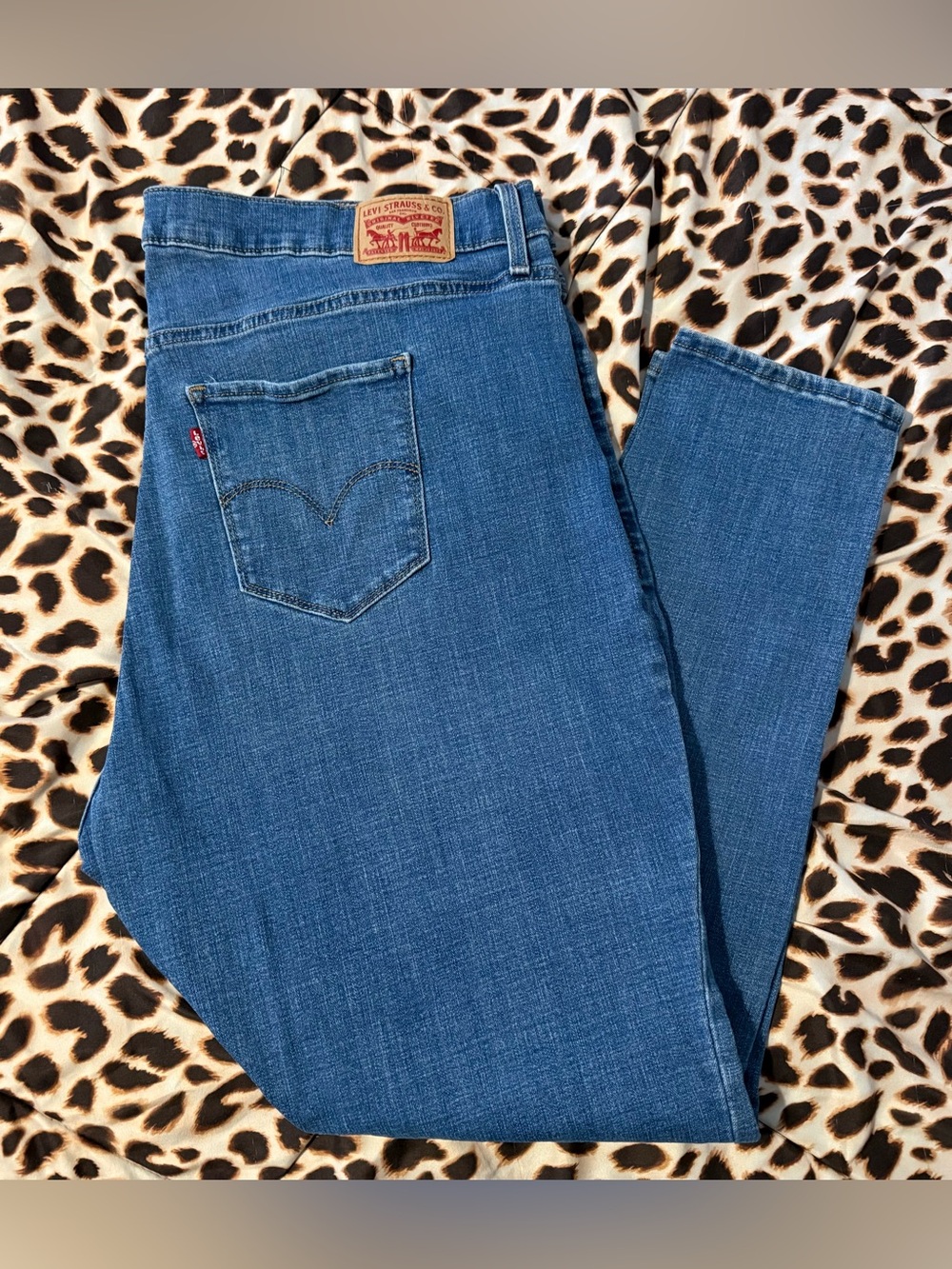 ✨Levi’s 721 High-Rise Skinny Jeans✨